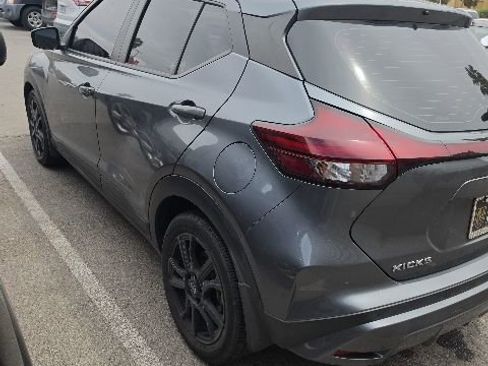 Used 2022 Nissan Kicks SV FWD image 6