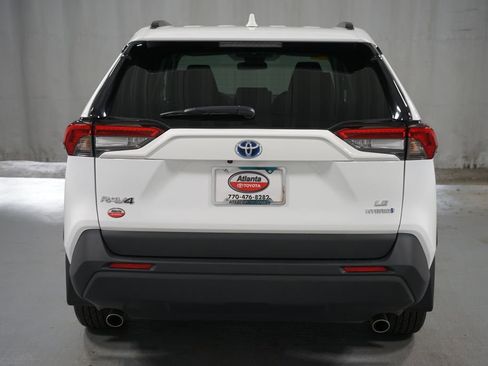 Certified 2024 Toyota RAV4 LE AWD/4WD image 7