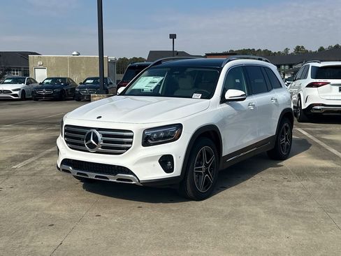 New 2026 Mercedes-Benz GLB 250 4MATIC image 3