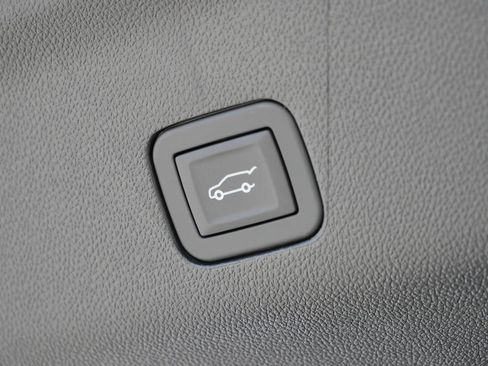 New 2026 GMC Yukon XL Elevation w/ Elevation Premium Package AWD/4WD image 33
