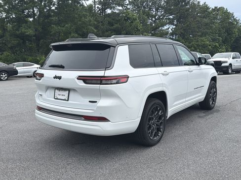 New 2026 Jeep Grand Cherokee L Summit AWD/4WD image 8