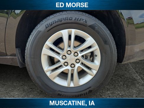 Used 2020 Buick Enclave Essence w/ Sound and Sites Package AWD/4WD image 10