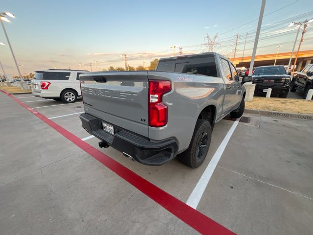 Used 2024 Chevrolet Silverado 1500 LT Trail Boss w/ Convenience Package II AWD/4WD image 4
