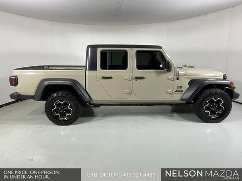 Used 2020 Jeep Gladiator Sport w/ Quick Order Package 24S image 5