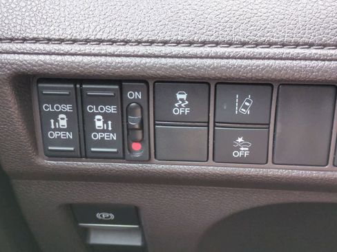 Used 2020 Honda Odyssey EX image 28