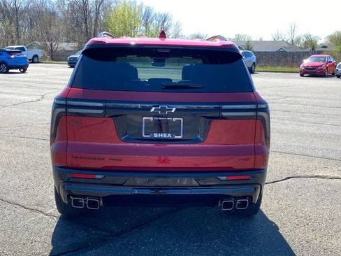 Used 2024 Chevrolet Traverse RS AWD/4WD image 4