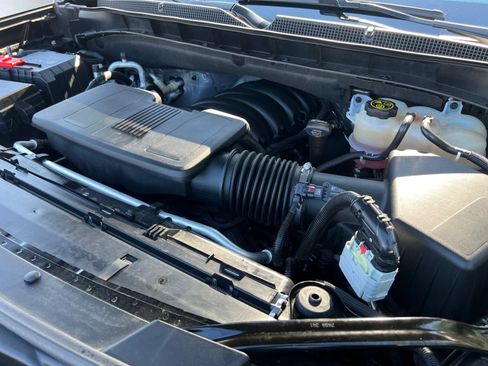 Used 2024 Chevrolet Tahoe High Country AWD/4WD image 8
