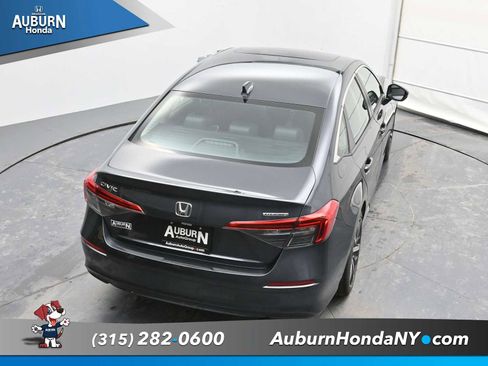 Used 2024 Honda Civic Touring image 21