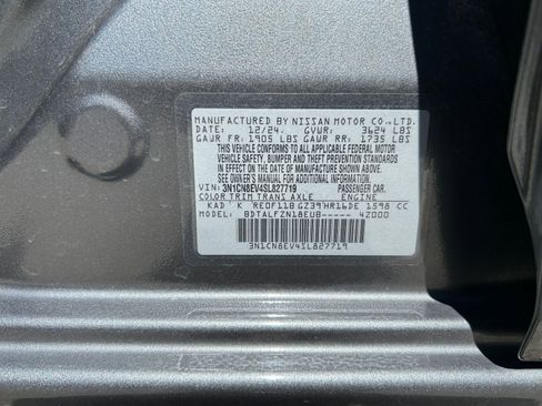 Used 2025 Nissan Versa SV FWD image 23