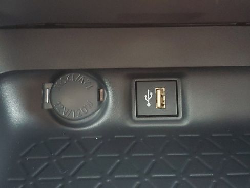 New 2025 Toyota RAV4 LE image 27