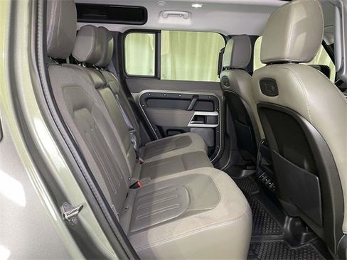 Used 2020 Land Rover Defender 110 First Edition image 20