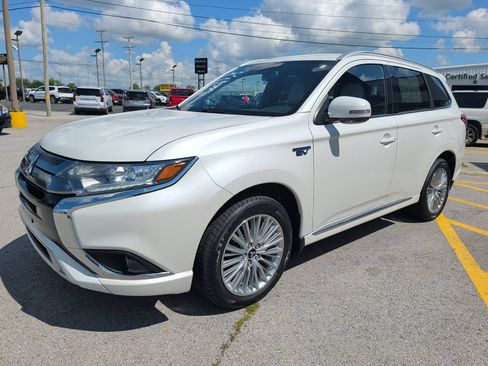 Used 2019 Mitsubishi Outlander SEL AWD/4WD image 3