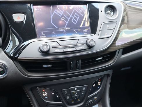 Used 2019 Buick Envision Essence FWD image 7