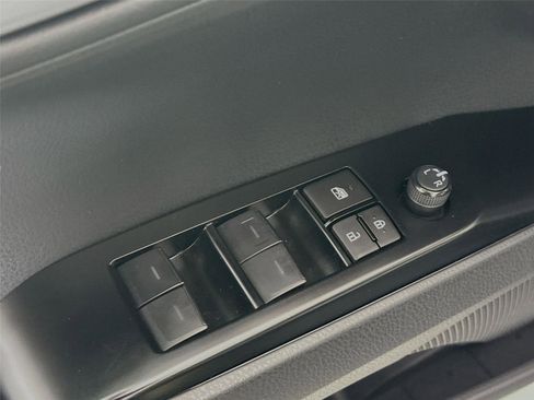 Used 2025 Toyota Camry XSE image 32