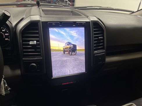 Used 2018 Ford F150 XLT image 28