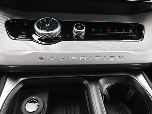 New 2026 Ford Expedition Active RWD image 29