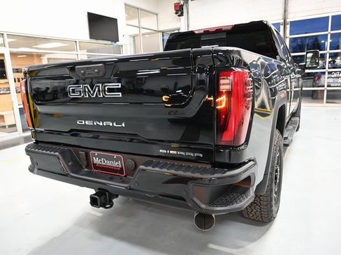 New 2026 GMC Sierra 2500 Denali w/ Denali Reserve Package image 5