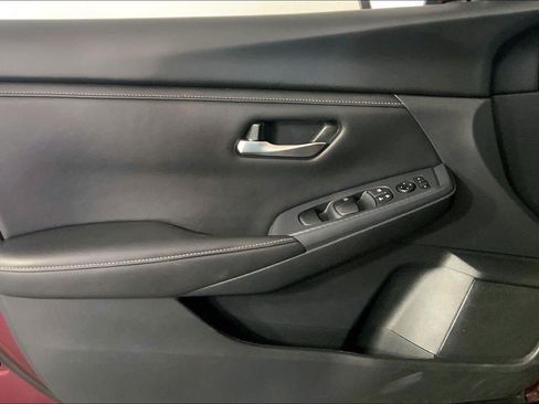 Used 2024 Nissan Sentra SV FWD image 24