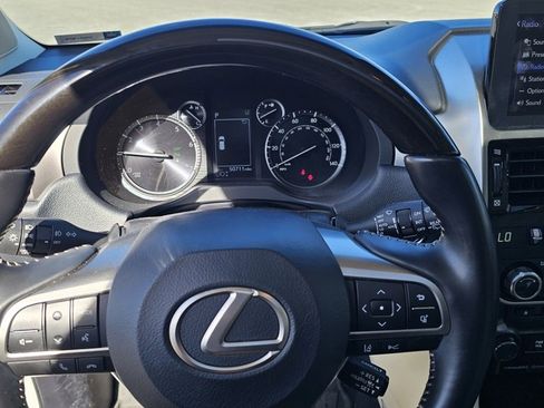 Used 2023 Lexus GX 460 Luxury image 16