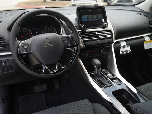 New 2026 Mitsubishi Eclipse Cross SE AWD/4WD image 9