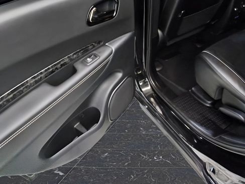 Used 2022 Dodge Durango SRT w/ Premium Interior Group AWD/4WD image 20