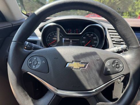 Used 2014 Chevrolet Impala LT w/ Premium Seating Package FWD image 17