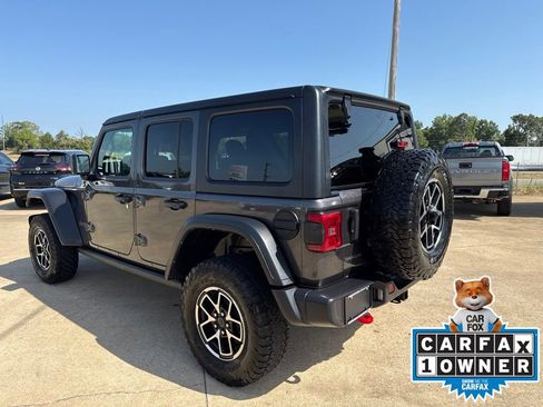 Certified 2025 Jeep Wrangler Unlimited Rubicon AWD/4WD image 5