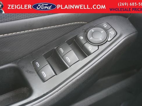 Used 2024 Chevrolet Traverse Premier w/ Redline Edition image 33