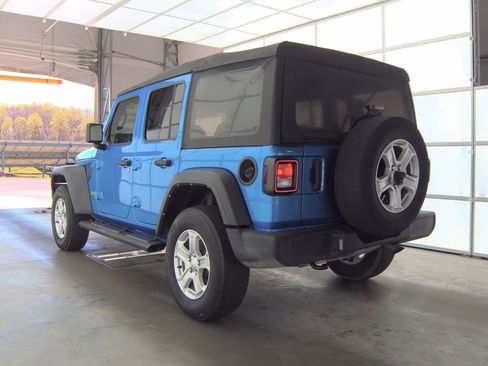 Used 2022 Jeep Wrangler Unlimited Sport image 4