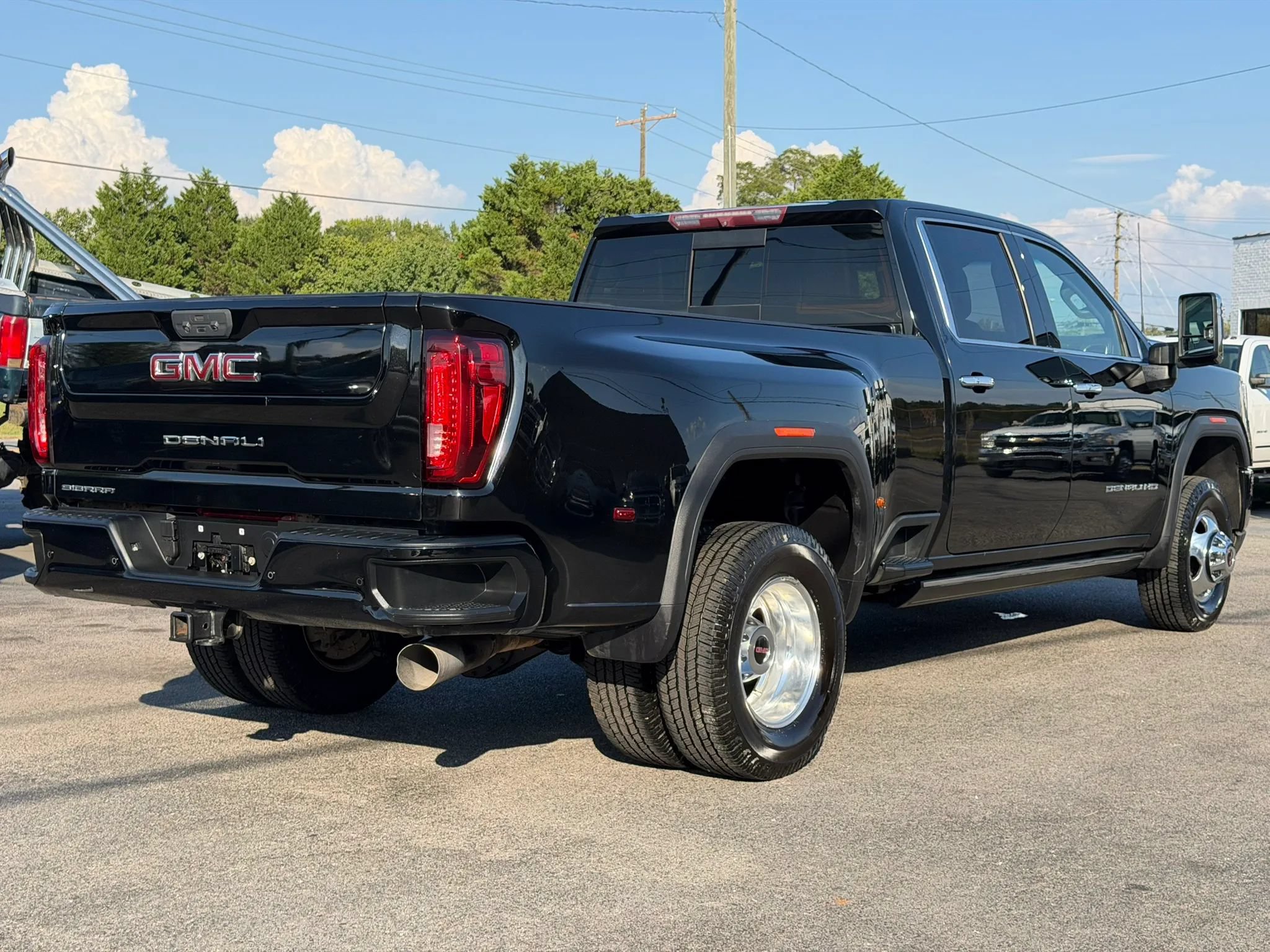 Used 2022 GMC Sierra 3500 Denali AWD/4WD image 5