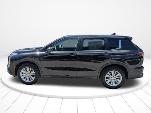 New 2026 Mitsubishi Outlander ES FWD image 7