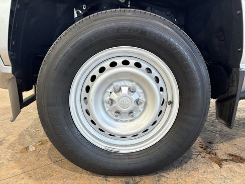 Used 2024 Toyota Tacoma SR RWD image 10