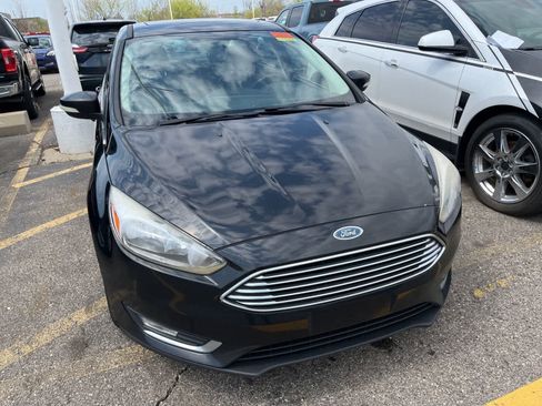 Used 2017 Ford Focus Titanium image 22
