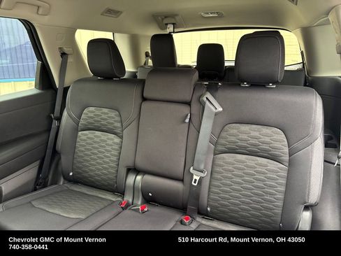 Used 2023 Nissan Pathfinder SV image 18