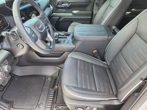 New 2026 GMC Sierra 1500 AT4X w/ LPO, Black Badging Package AWD/4WD image 8