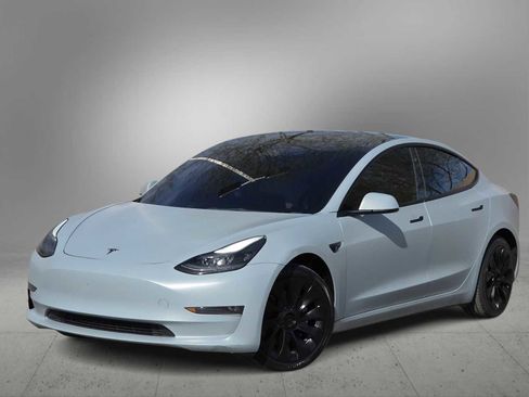 Used 2022 Tesla Model 3 Long Range image 1