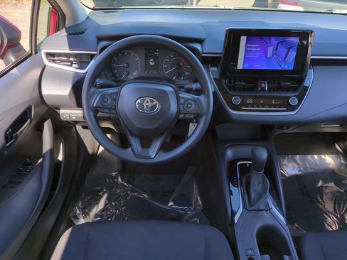 Used 2024 Toyota Corolla LE image 15