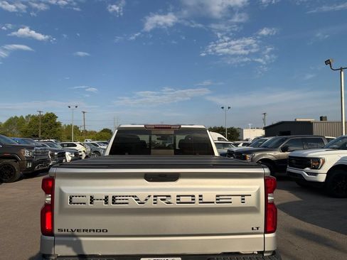 Used 2021 Chevrolet Silverado 1500 LT Trail Boss w/ Convenience Package II AWD/4WD image 9