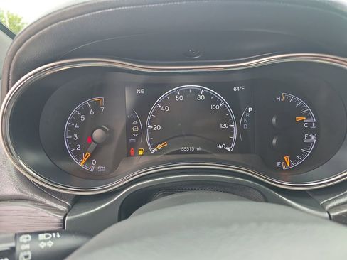 Used 2021 Jeep Grand Cherokee High Altitude AWD/4WD image 31