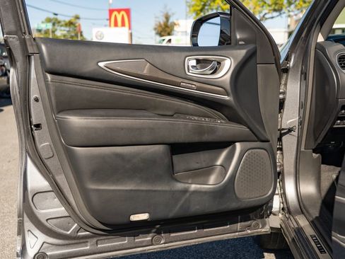 Used 2020 INFINITI QX60 Luxe w/ Essential Package image 12