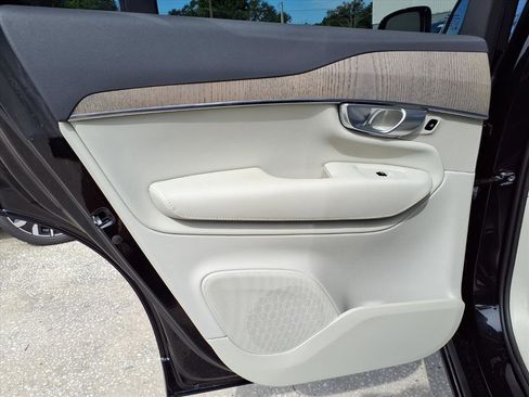 Certified 2024 Volvo XC90 B5 Plus image 19