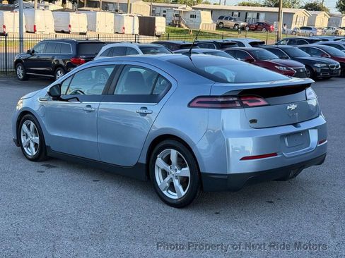 Used 2013 Chevrolet Volt FWD image 5