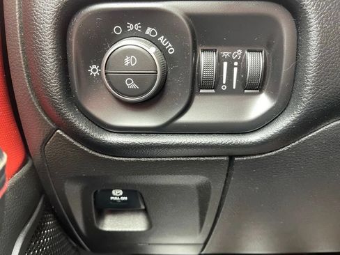 Used 2019 RAM 1500 Rebel AWD/4WD image 32