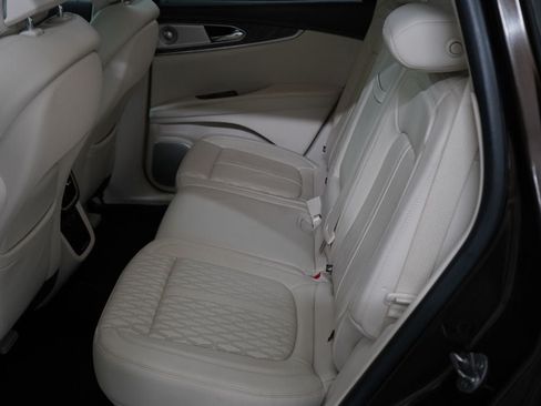 Used 2019 Lincoln Nautilus Black Label AWD/4WD image 33
