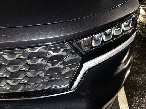 Used 2023 Kia Sorento S w/ Panoramic Sunroof Package image 5