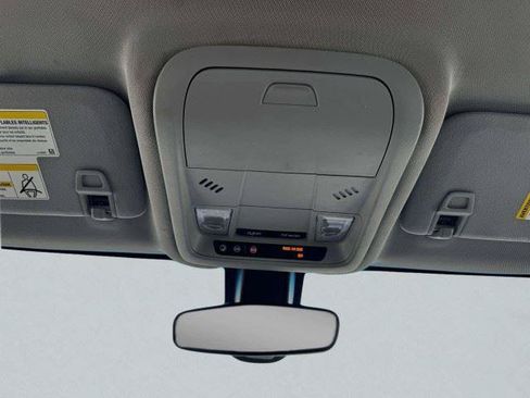 Used 2018 Chevrolet Equinox LS FWD image 35