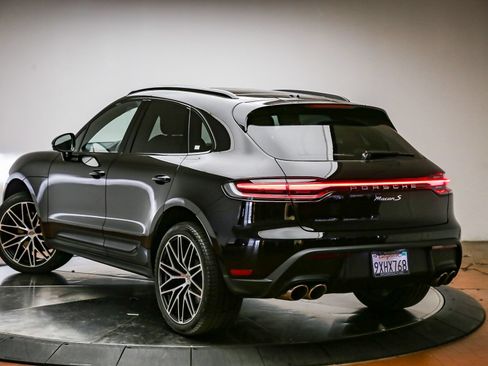 Certified 2026 Porsche Macan S AWD/4WD image 6