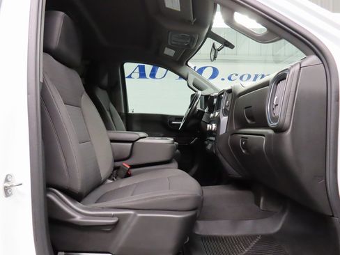 Used 2022 GMC Sierra 2500 SLE w/ SLE Value Package; image 23