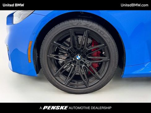 Used 2026 BMW M2 w/ Lighting Package RWD image 2