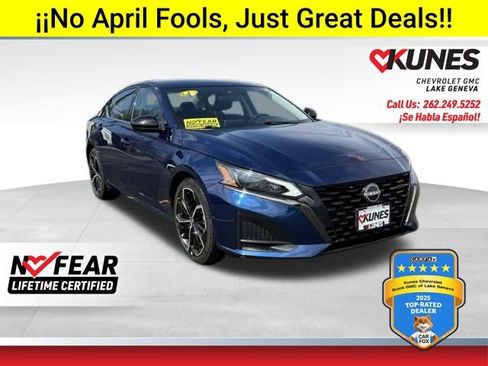Used 2024 Nissan Altima 2.5 SR FWD image 1